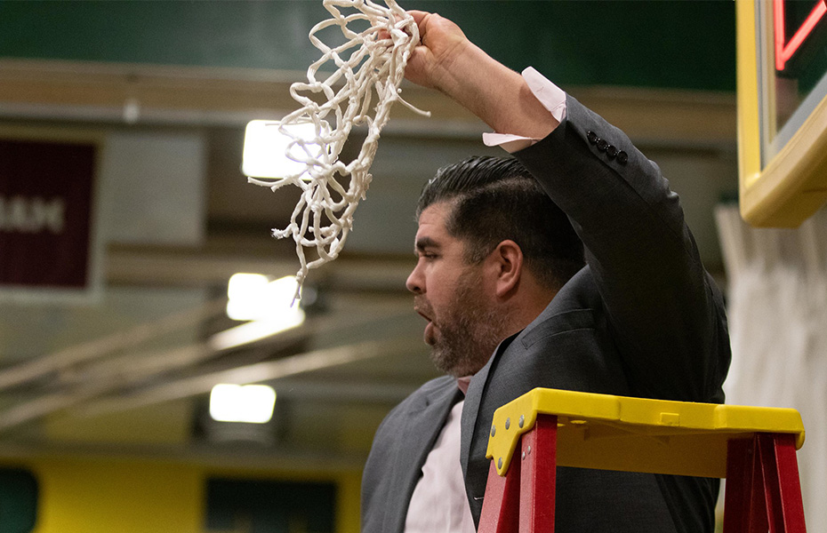 SUNYAC to Honor Greg Dunne with Retiree Award After 24 years as Brockport Men's Basketball Coach