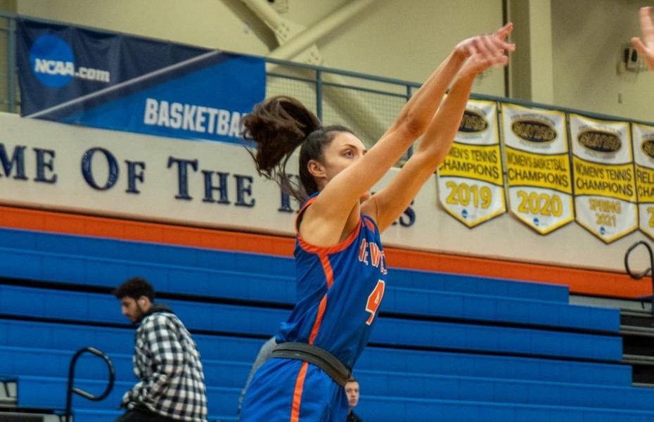 Brianna Fitzgerald Tabbed SUNYAC Women's Basketball Athlete of the Week