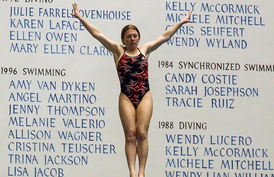 Williams Selected 2022 SUNYAC Women's Swimming & Diving Scholar Athlete of the Year