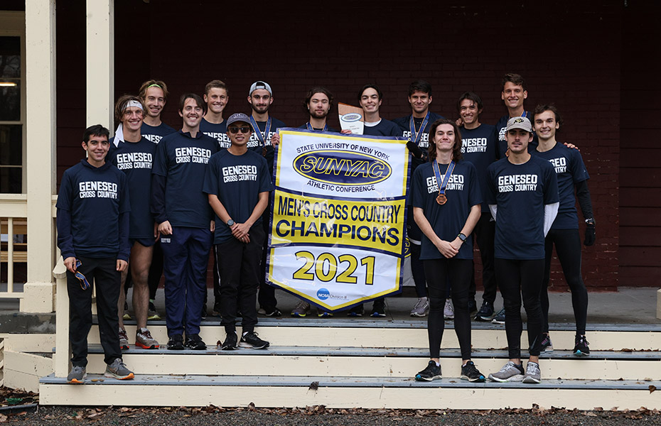 Geneseo Wins 2021 SUNYAC Men's Cross Country Title