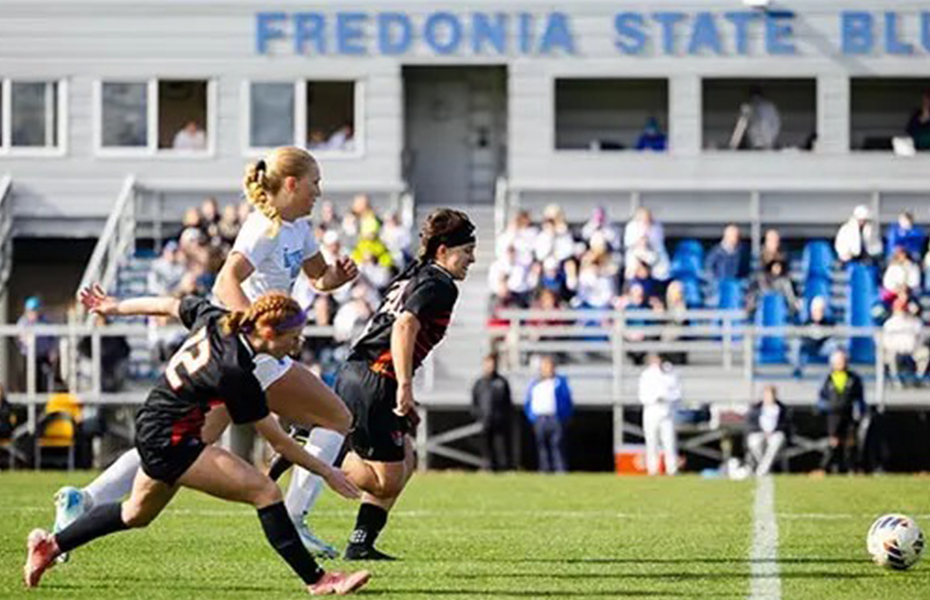 Home win sends Fredonia Devils to SUNYAC Women's Soccer semis